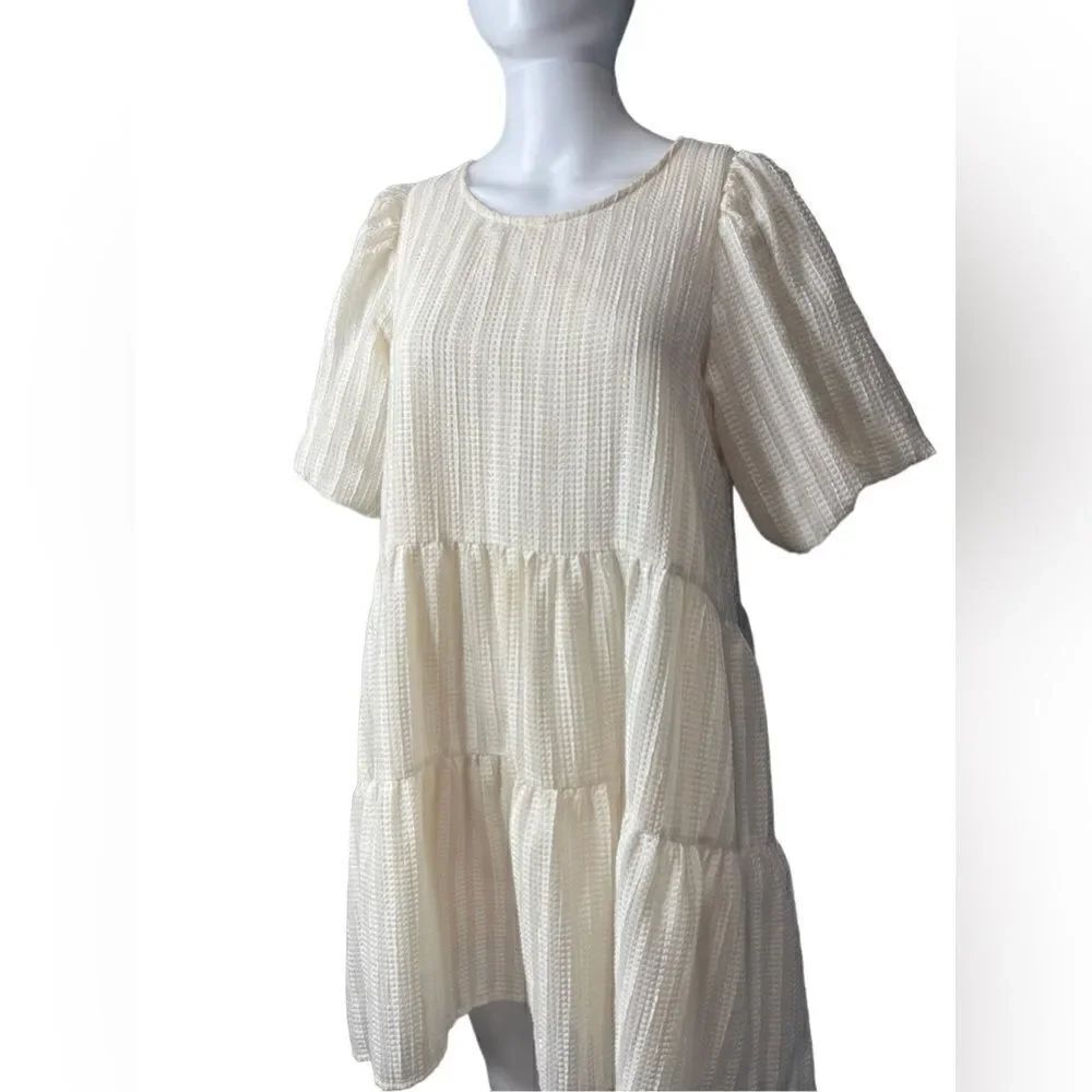 Blu Pepper Crepe Tiered Puffy Sleeve Babydoll Dress Cream Size Small